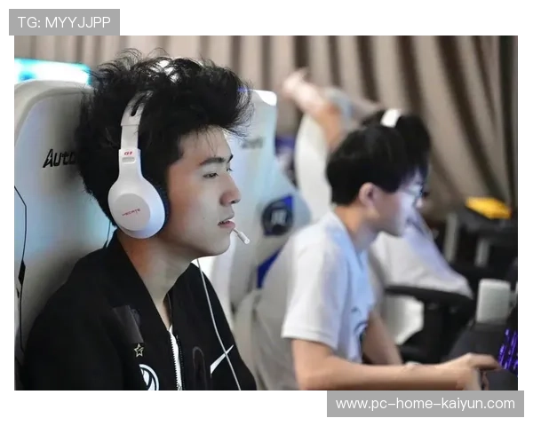 LPL春季赛中单闪电击杀成为转折点，战局瞬息万变