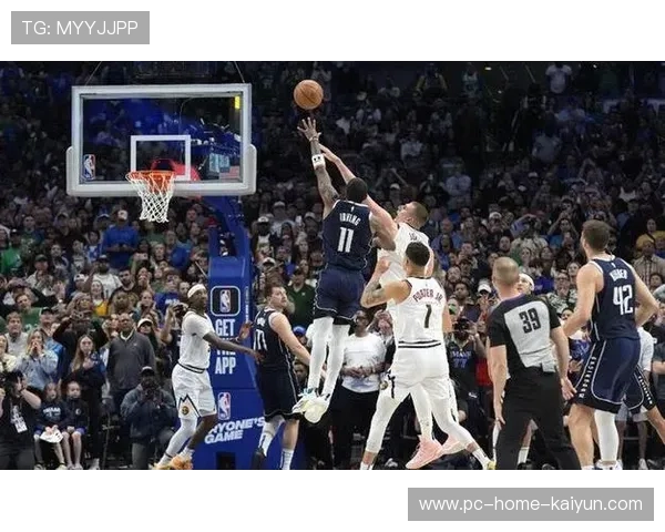 超级绝杀:比赛最后一秒的疯狂逆转!,最后一秒绝杀篮球