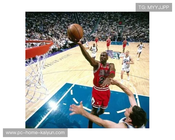 乔丹式暴扣点燃球馆气氛：一次扣篮背后的品牌与体验